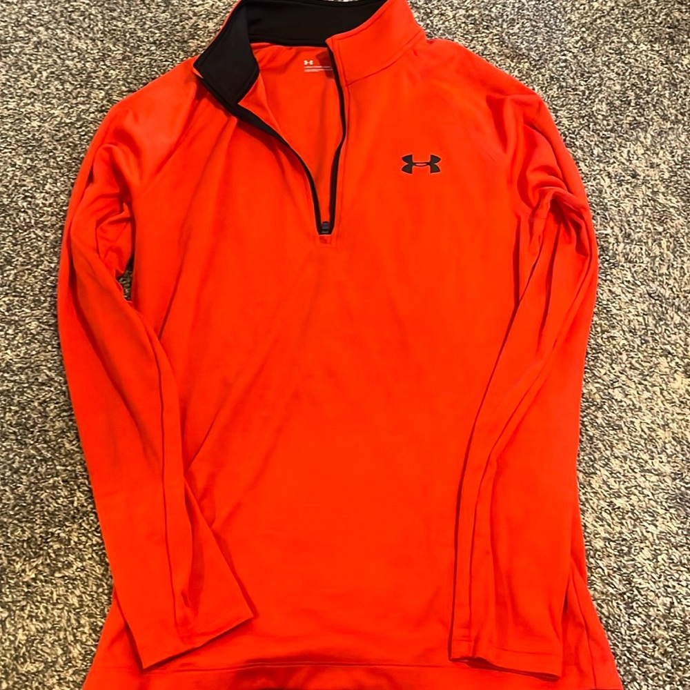 Loose fit 3/4 zip
